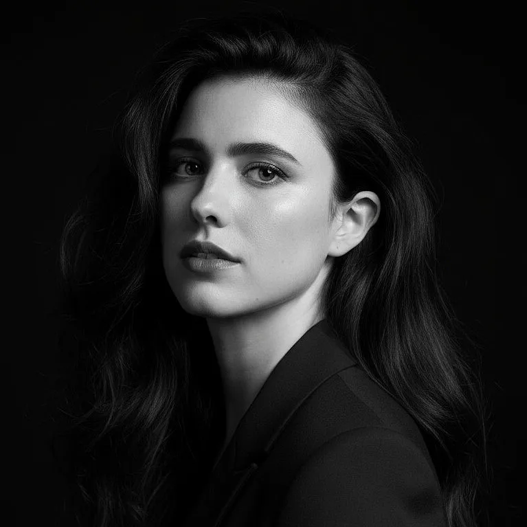 单人半身肖像、证件照 · 超写实黑白影棚肖像