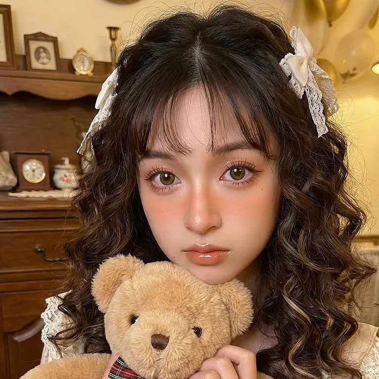 女生写真 · 复古浪漫写真